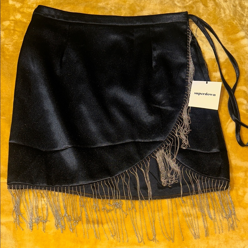 superdown Black Asymmetrical Fringe Mini Skirt